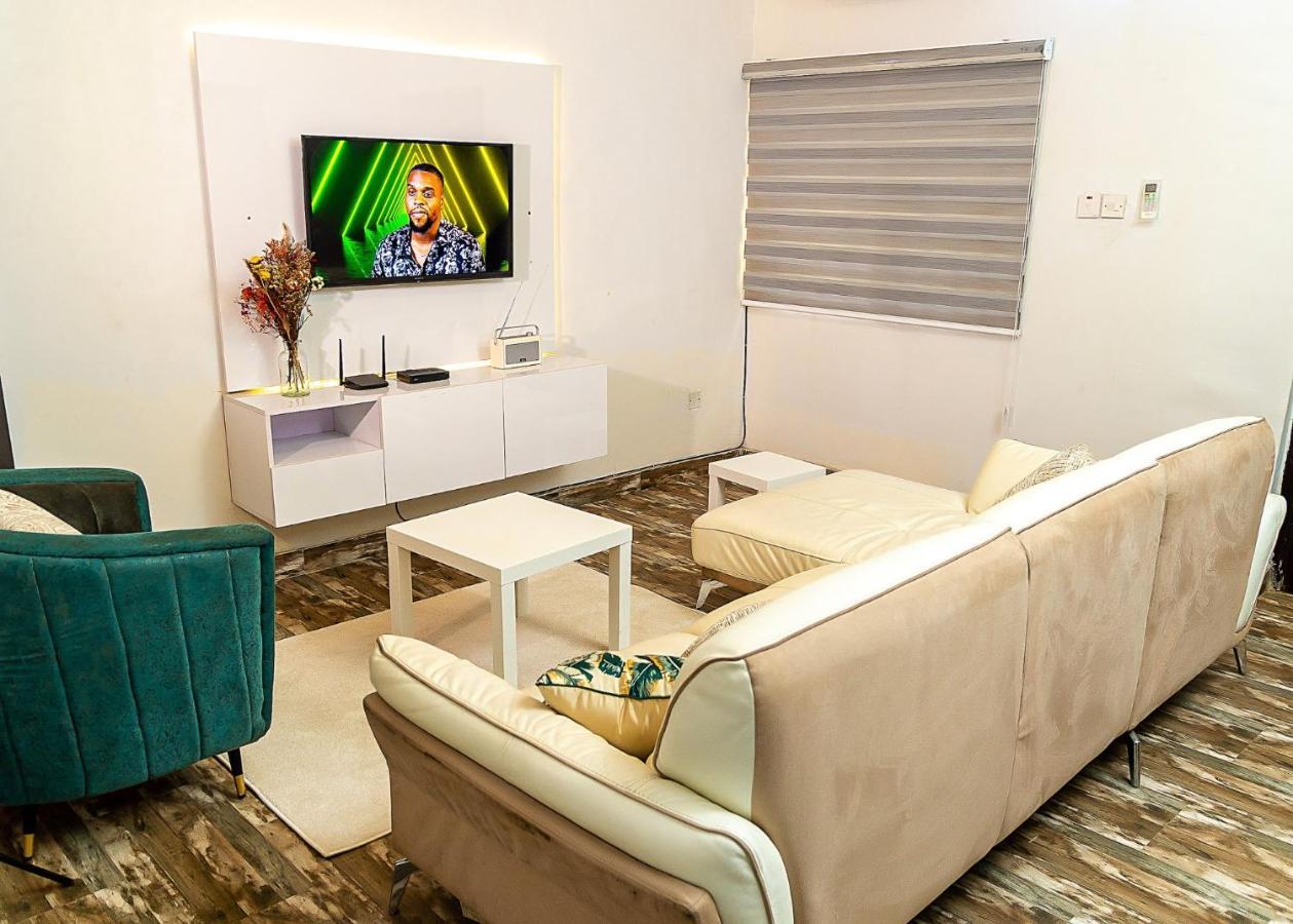 Palm Heights Apartments - Omole Phase 1, Ikeja Ngoại thất bức ảnh